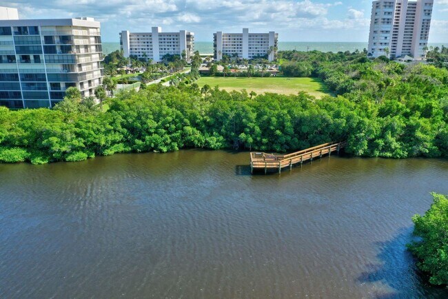 Building Photo - 5047 N Hwy A1A