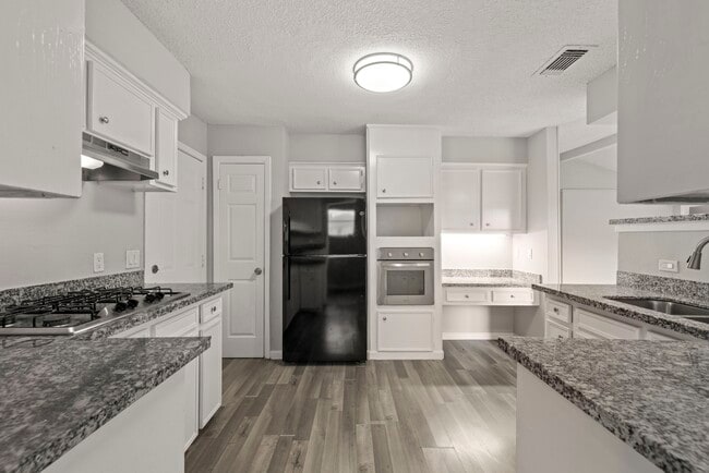 Building Photo - 3808 Corto St