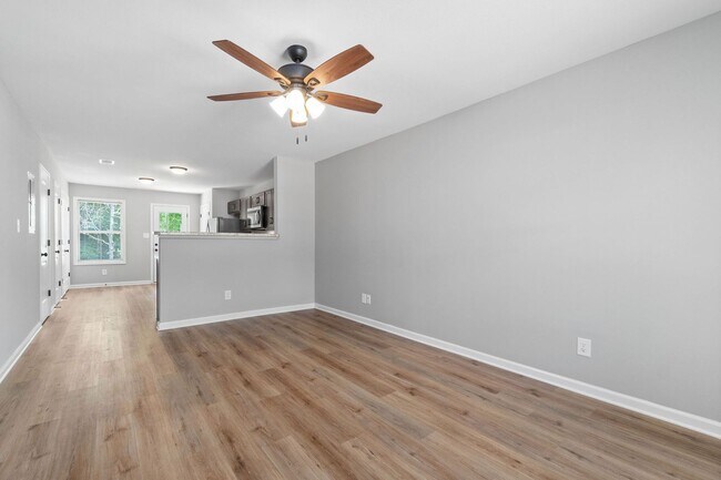 Building Photo - 223 Smithson Ln