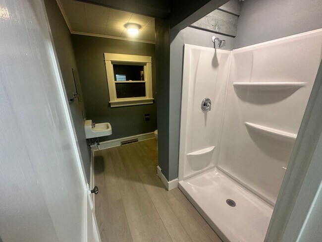 Building Photo - 1728 S 7th St