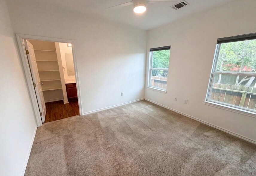 Building Photo - 4417 Edward St