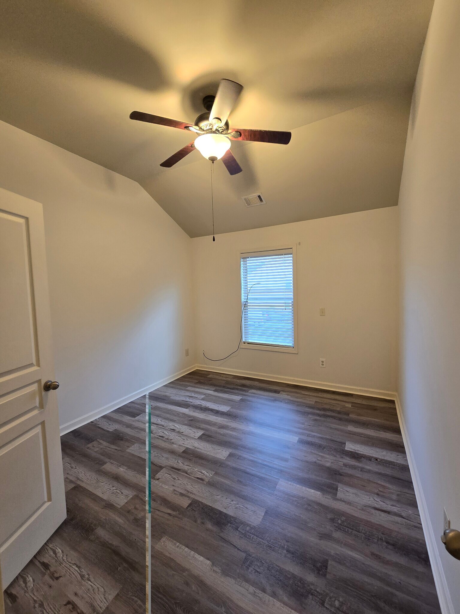 Building Photo - 2194 Oakland Grove Pl