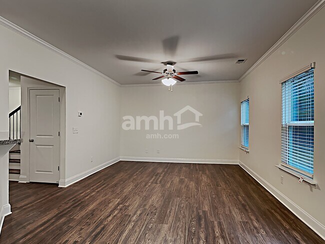 Building Photo - 661 Woodall Rd