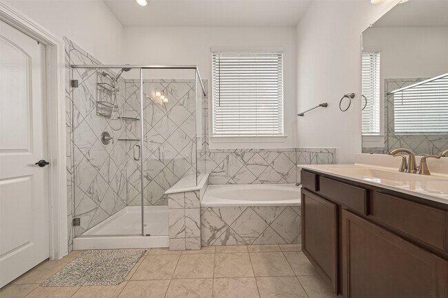 Building Photo - 7319 Woodlark Rdg Dr
