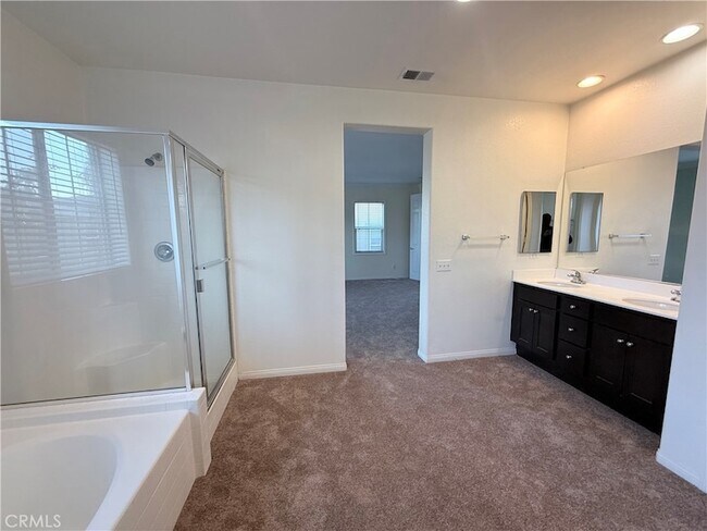 Building Photo - 4571 Vincent Way