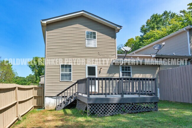 Building Photo - 1240 N Concord Rd