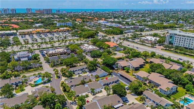 Building Photo - 870 Meadowland Dr