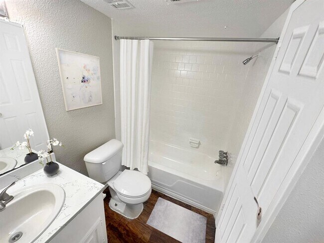 Primary Photo - 6259 Westheimer Rd