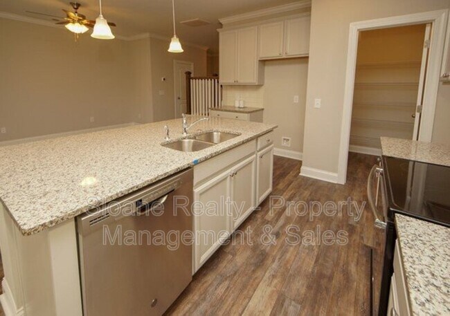 Building Photo - 4133 Rigsby Ln