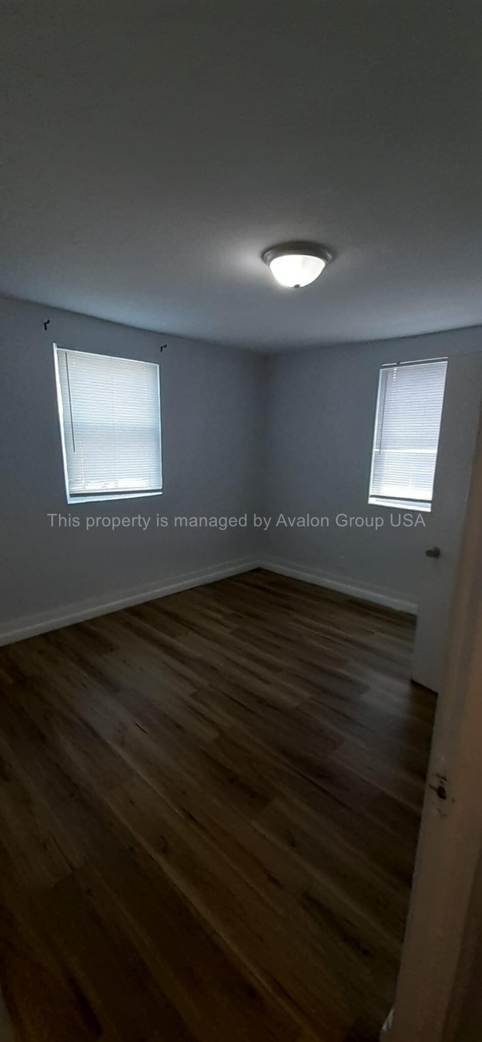 Building Photo - 610 W 18th St