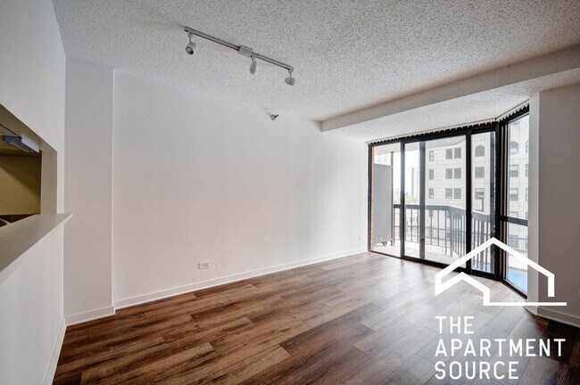 Building Photo - 1133 N Dearborn St