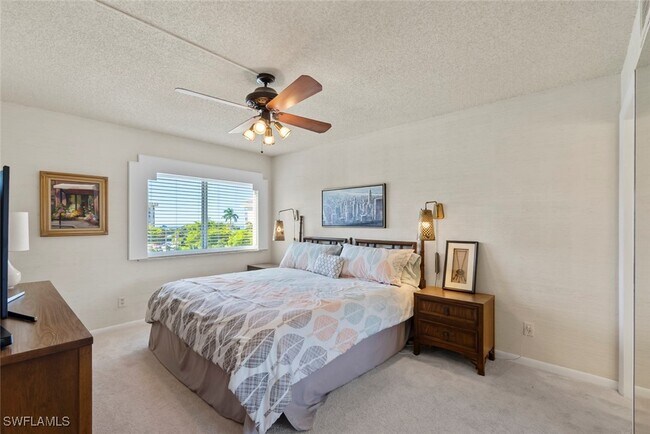 Building Photo - 3420 Gulf Shore Blvd N