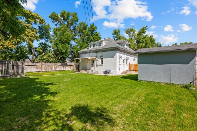 Building Photo - The One Spanish Fork Rental You Don't Want to Miss"