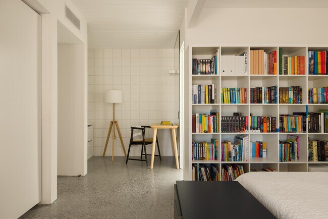 Building Photo - 483 Sandpiper St