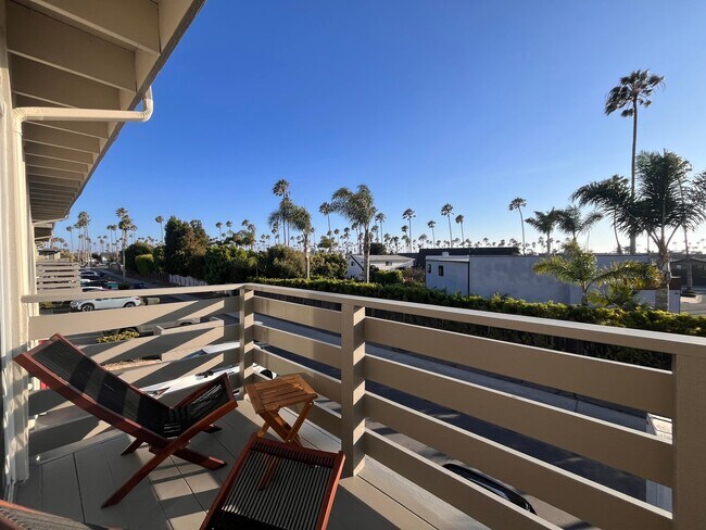 Building Photo - 3075 E Harbor Blvd