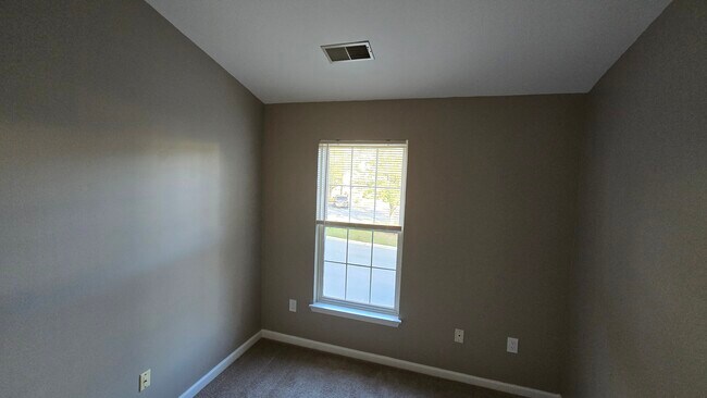 Building Photo - 9443 Birchwood Ln