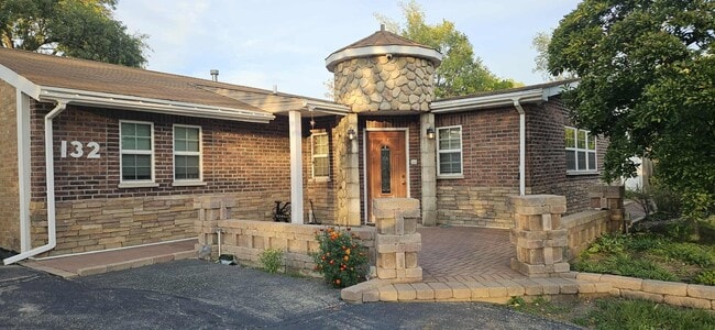 Primary Photo - 132 Fairwood Dr