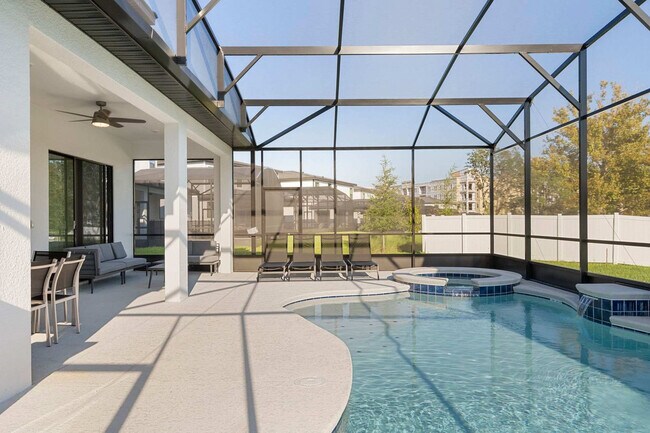 Building Photo - 5911 High Seas Dr