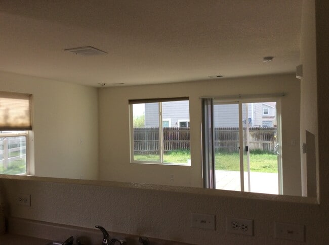 Building Photo - 2 Story Open Concept Home in Idaho Creek Neighborhood