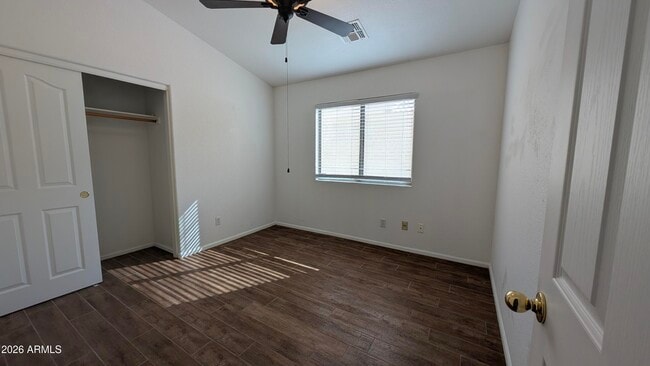 Building Photo - 1129 E Nardini St