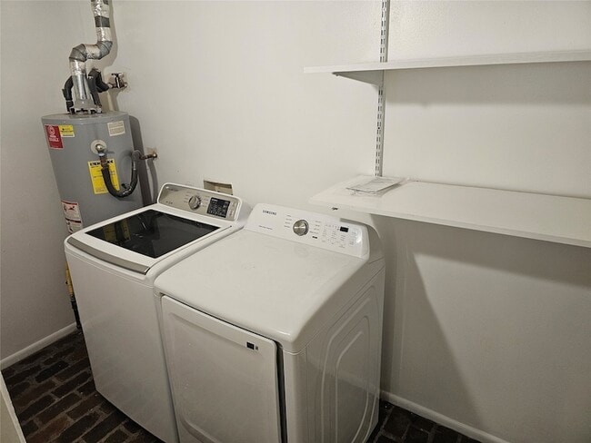 Building Photo - 811 #1 Don Diego Unit 1