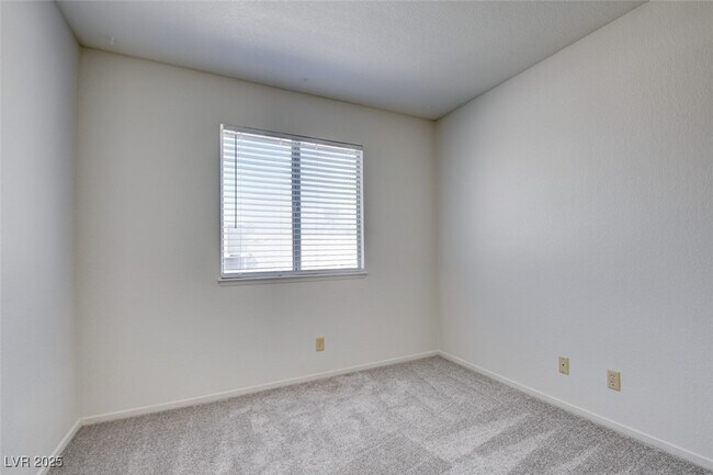 Building Photo - 8216 Carmen Blvd