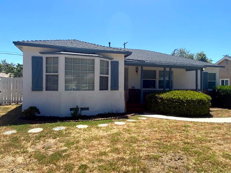 Front of Property - 8920 Darby Ave