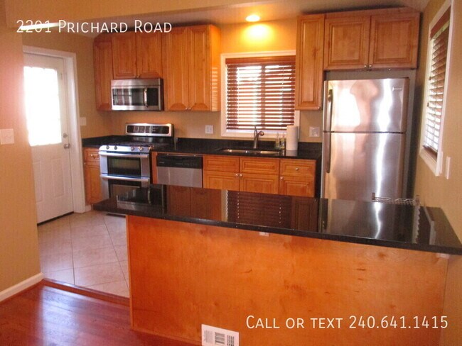 Building Photo - 2201 Prichard Rd