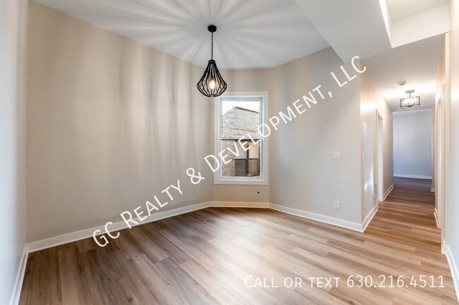 Building Photo - 4241 S Calumet Ave