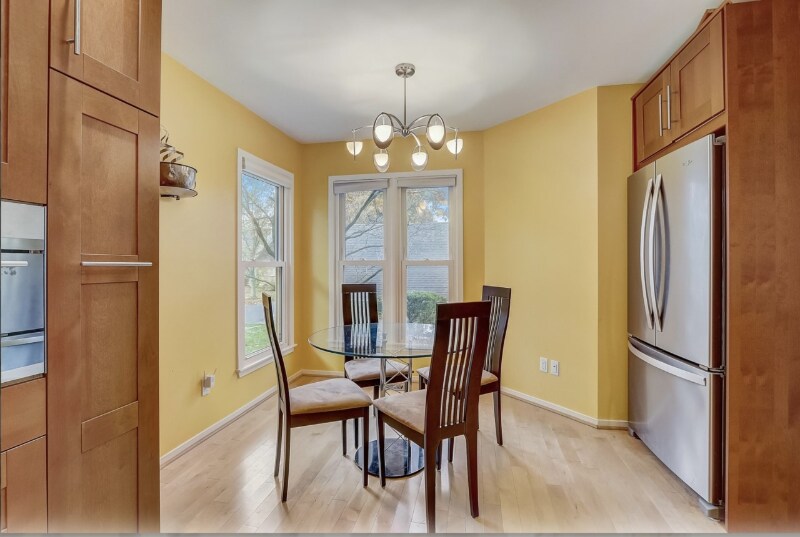 Building Photo - 909 Winchester Ct