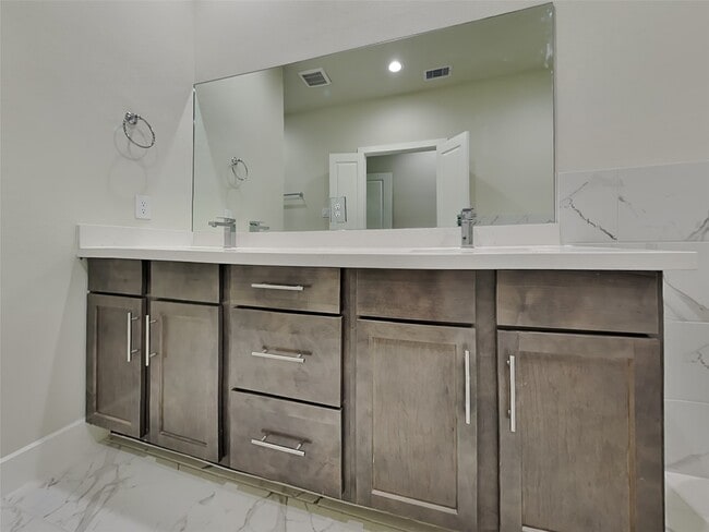 Building Photo - 5730 Paul Quinn St