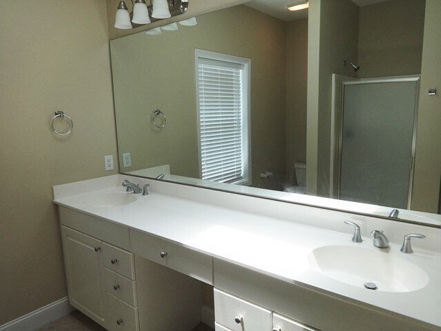 Building Photo - 12 Peregrine Dr