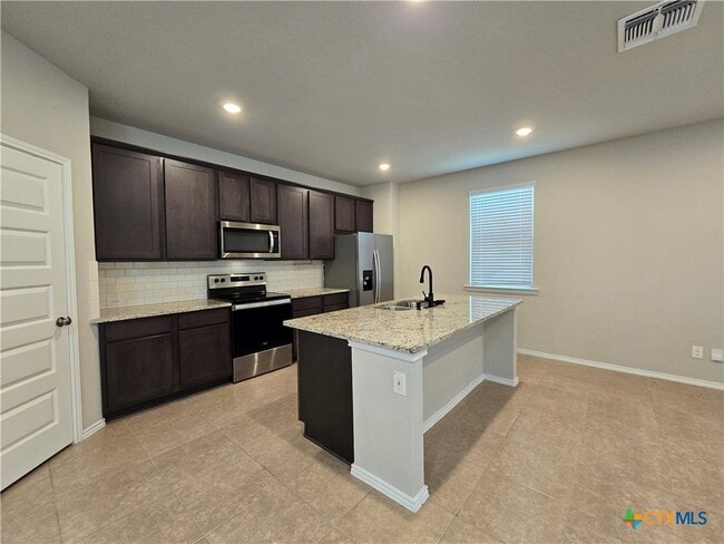 Building Photo - 2565 Hiddenbrooke Trace