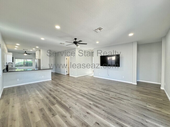 Building Photo - 13536 W Canyon Creek Dr
