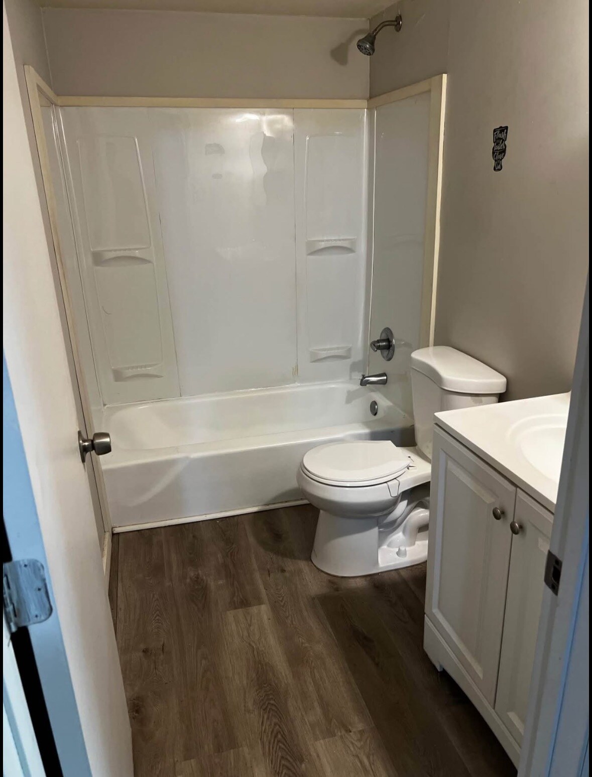 Bathroom - 3935 Linden Ave