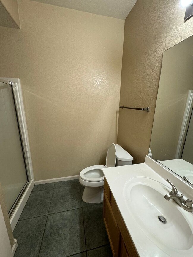 Building Photo - 5415 W Buffalo St