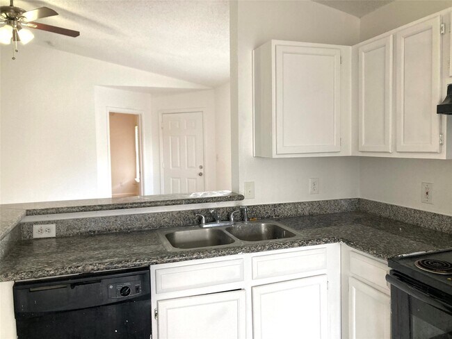 Building Photo - 4618 Bryant Ridge Rd