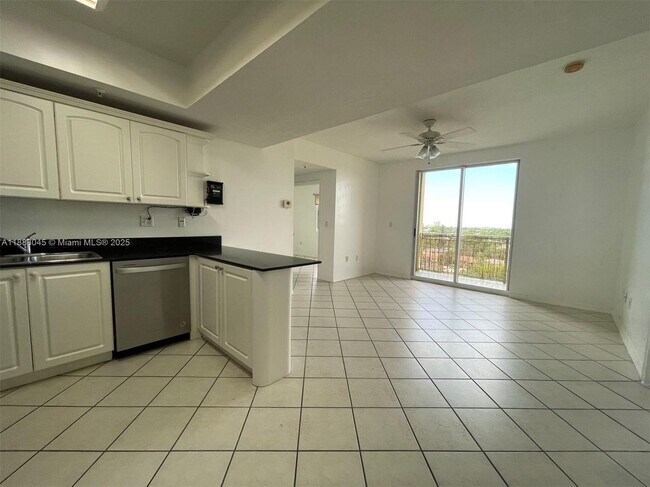 Building Photo - 3500 Coral Wy