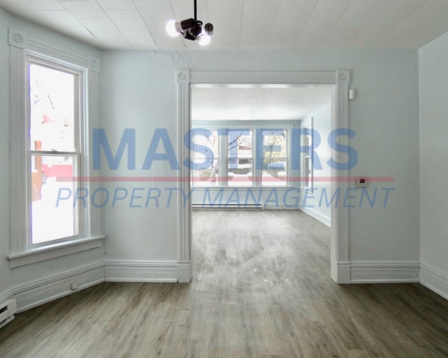 Building Photo - 425 Boston Pl