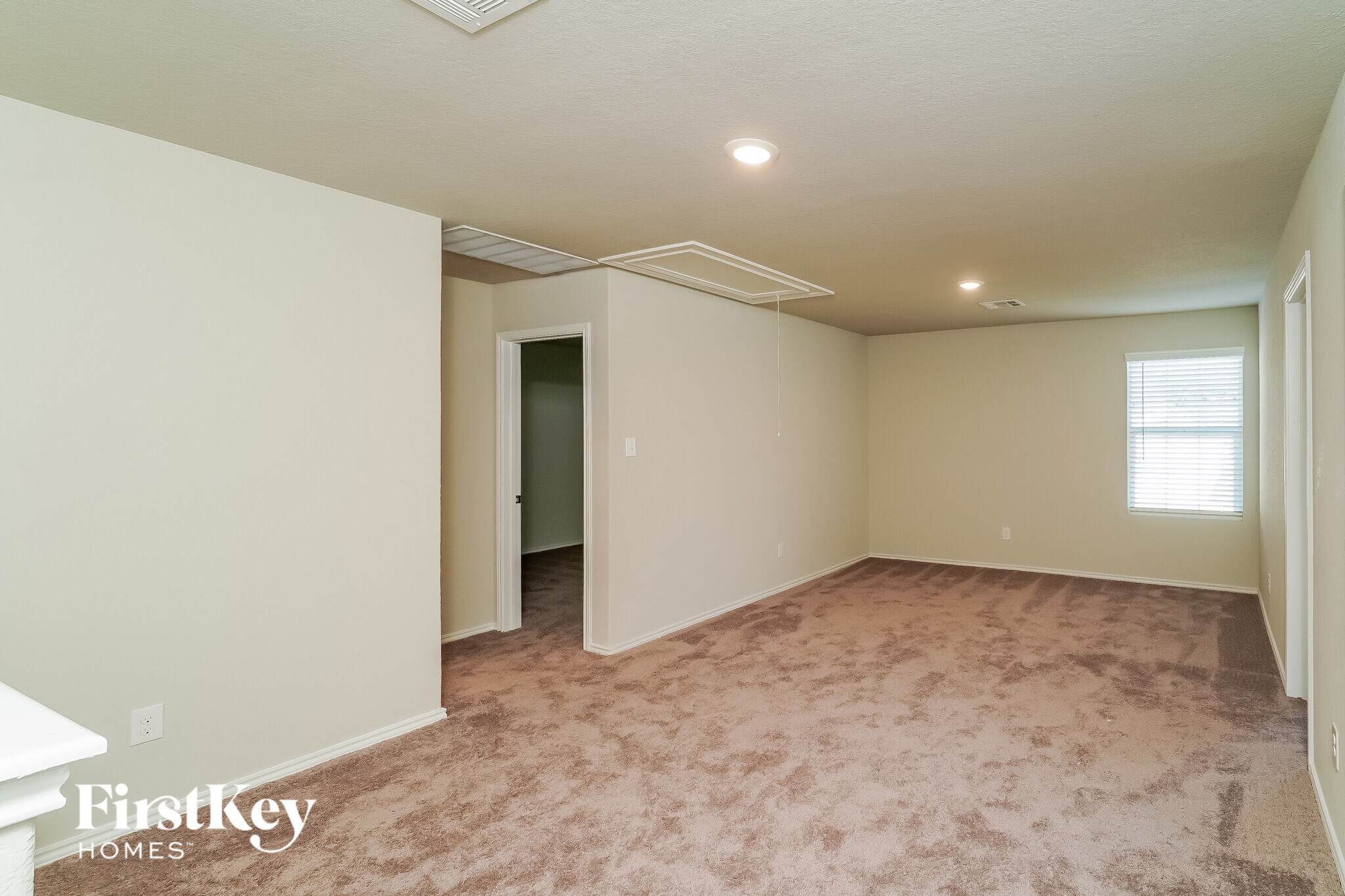 Building Photo - 13244 Rosemary Cove