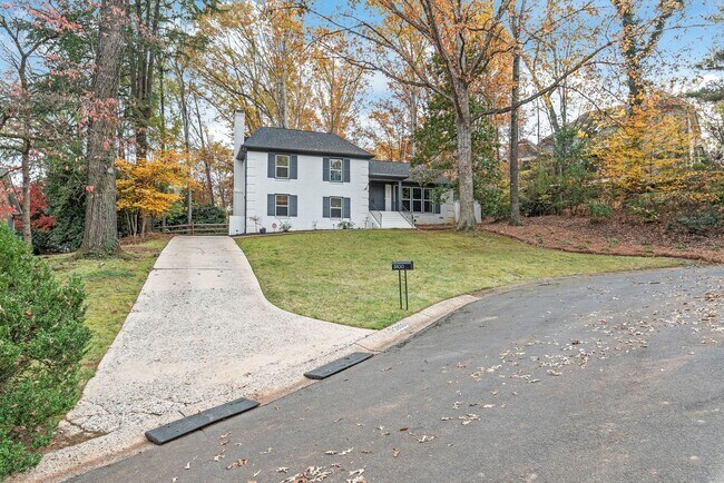 Building Photo - 3800 Terrebonne Ct