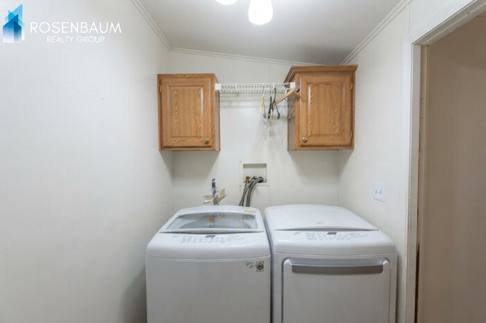Building Photo - 10644 W Rosemead Dr