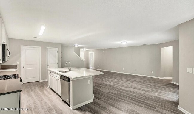 Building Photo - 2651 Firethorn Ave