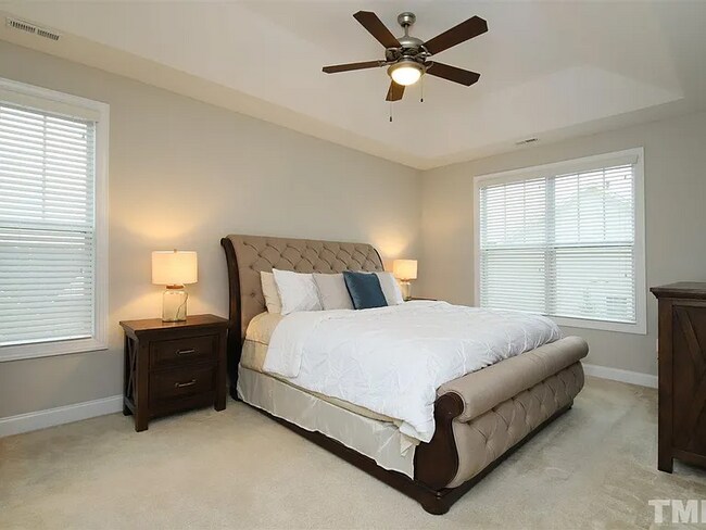 Building Photo - 318 Millbrook Dr
