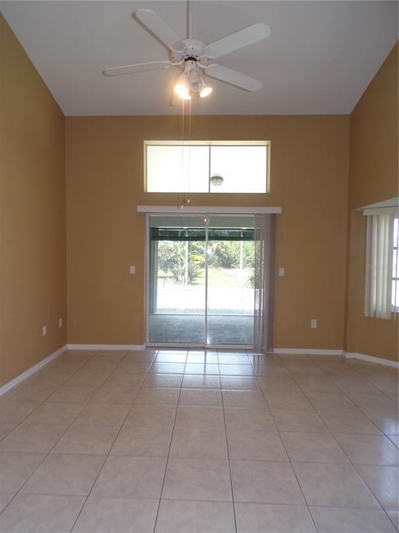 Building Photo - 555 Corrientes Cir