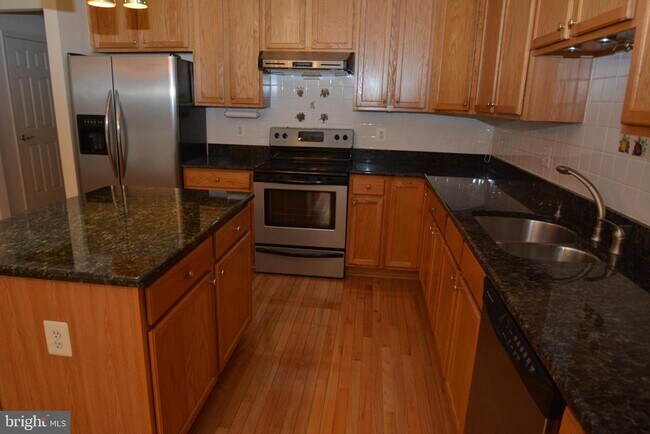 Building Photo - 325 Winter Walk Dr