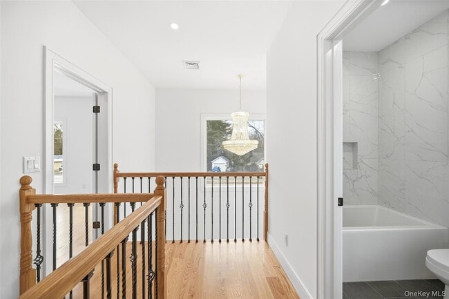 Building Photo - 67 Paulding Ln