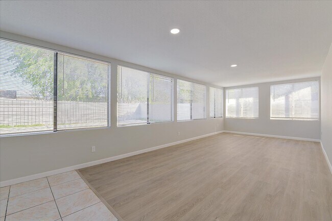 Building Photo - 12931 Morene St