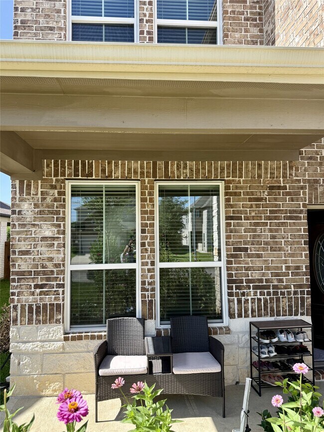 Building Photo - 15618 Eastern Meadowlark Wy