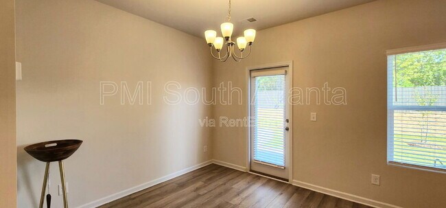 Building Photo - 336 Sinclair Ct